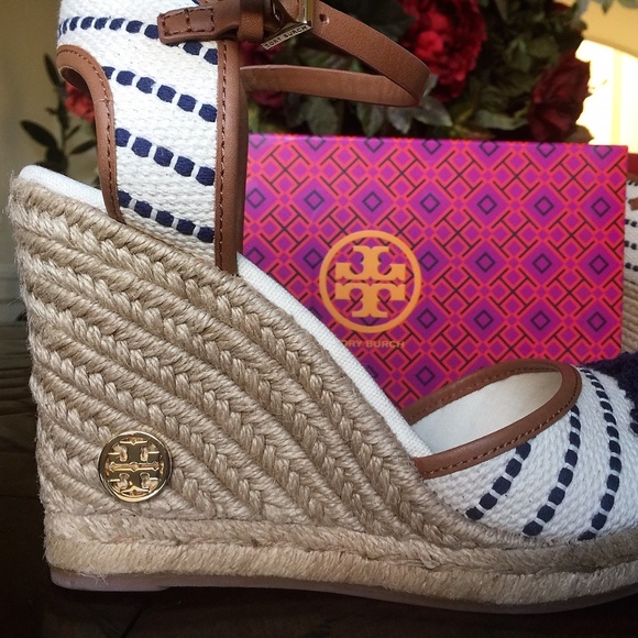 SOLD!! 🎉HP🎉$250 Tory Burch Shaw Striped Espadrille 10.5 - Picture 5 of 7